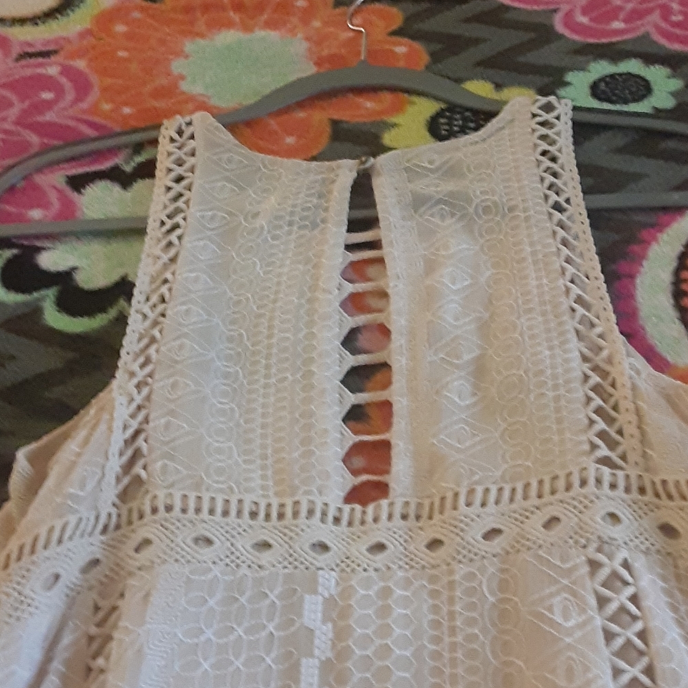 Dress - Picture 2 of 3